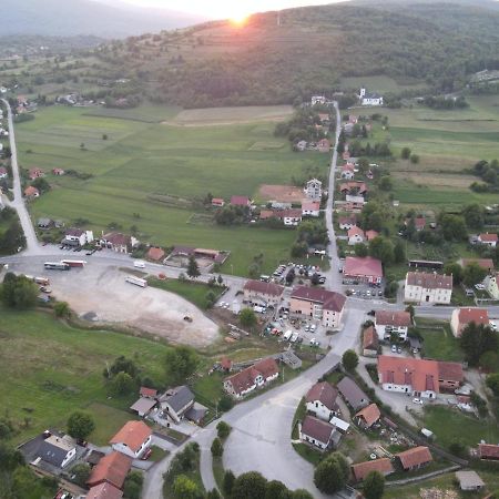 Apartman Katja Rakovica Luaran gambar