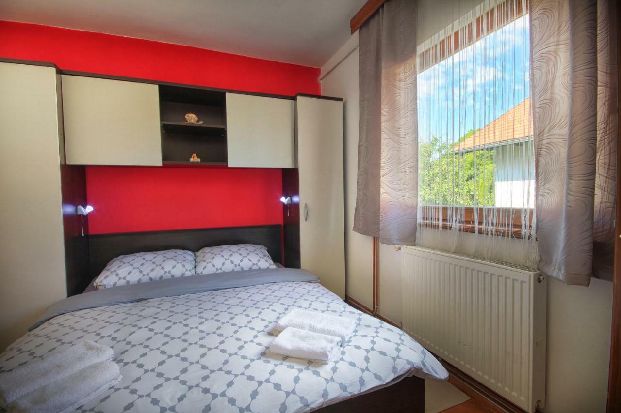 Apartman Katja Rakovica Luaran gambar