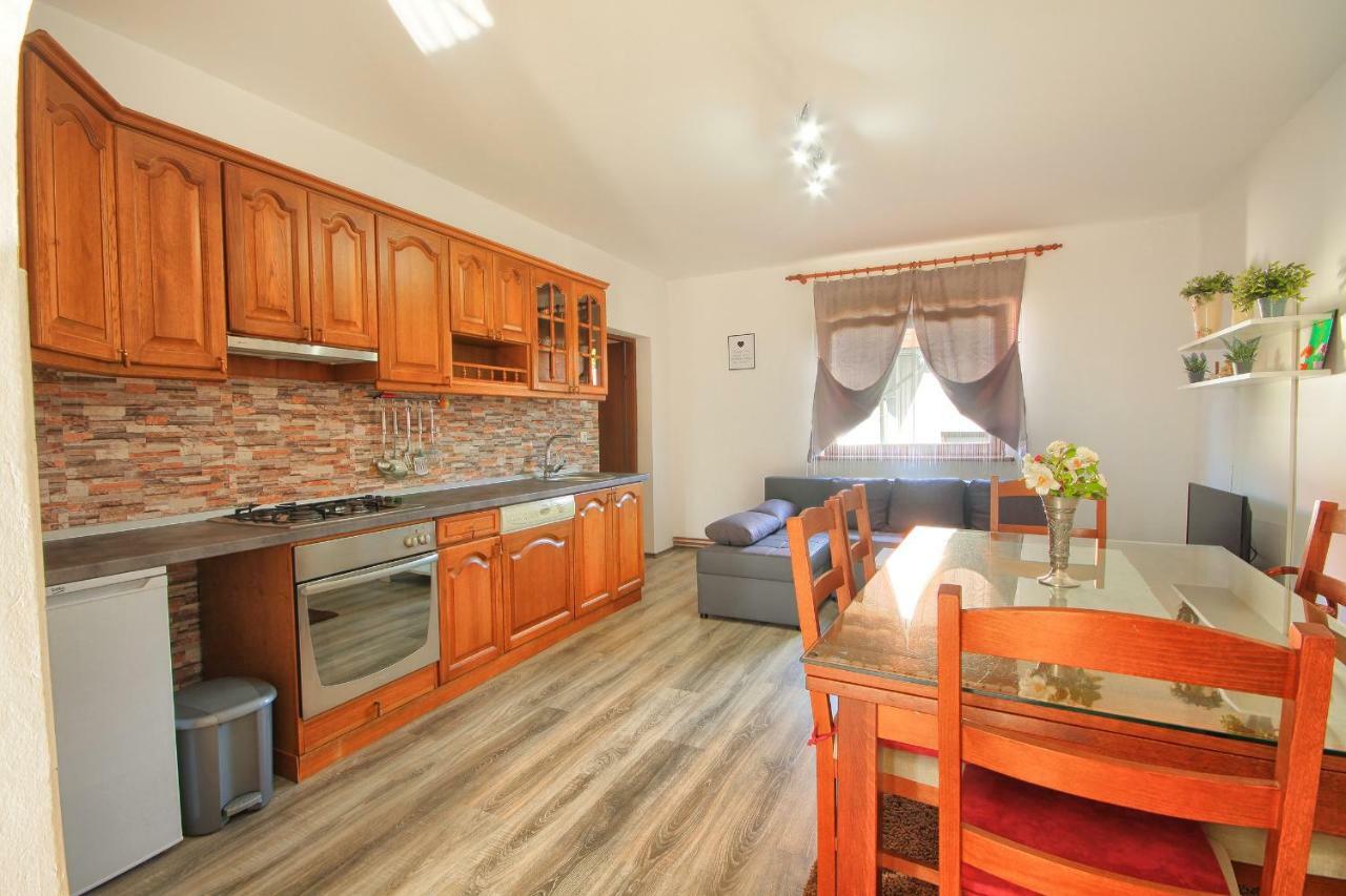 Apartman Katja Rakovica Luaran gambar