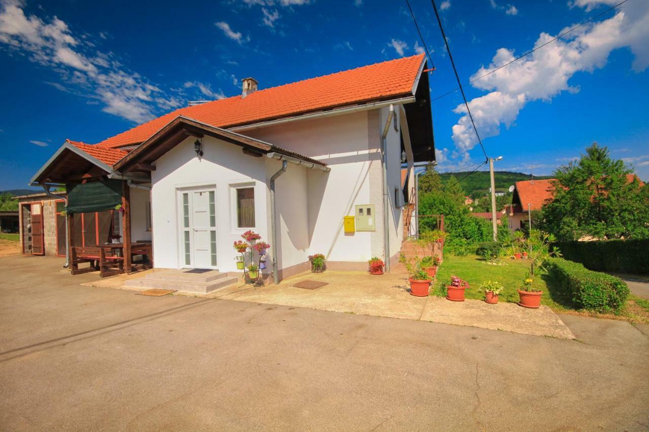 Apartman Katja Rakovica Luaran gambar